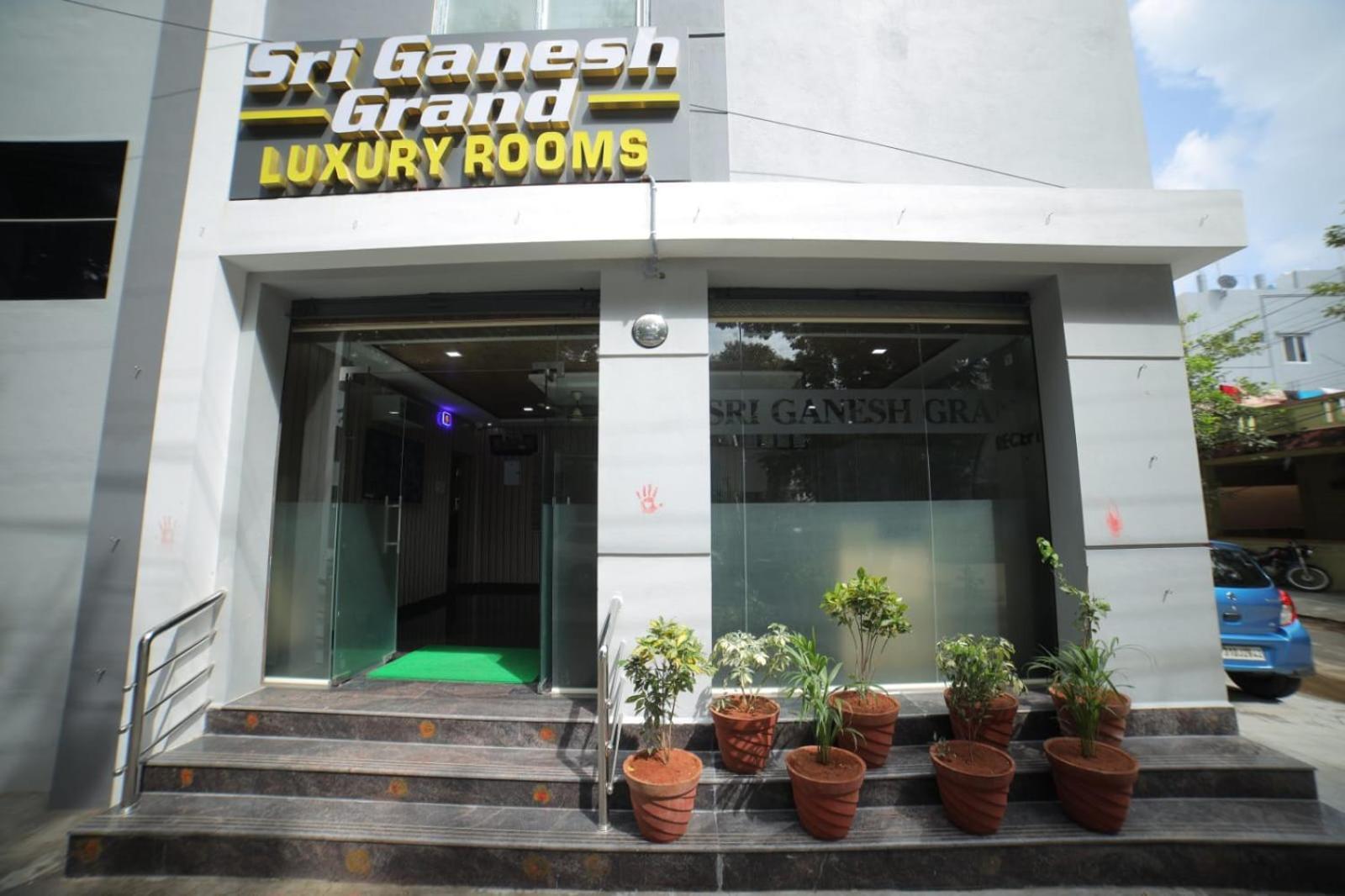 Готель Sri Ganesh Grand Тірупаті Екстер'єр фото